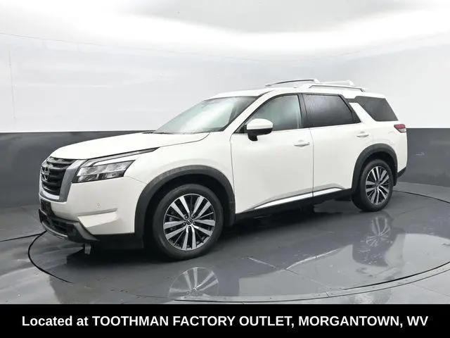 2022 Nissan Pathfinder Platinum 4WD for sale in Grafton, WV