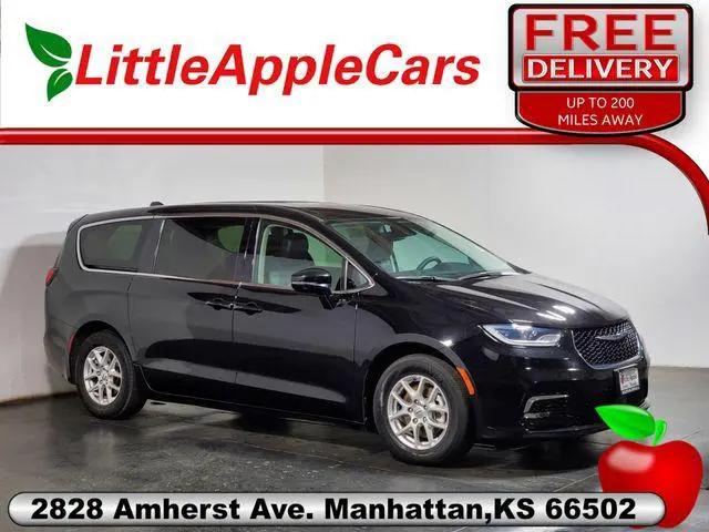 2024 Chrysler Pacifica Touring L for sale in Manhattan, KS