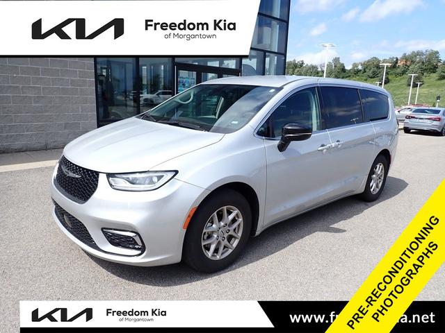 2024 Chrysler Pacifica