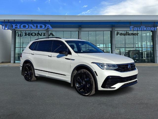 2024 Volkswagen Tiguan 2.0T SE R-Line Black for sale in Harrisburg, PA