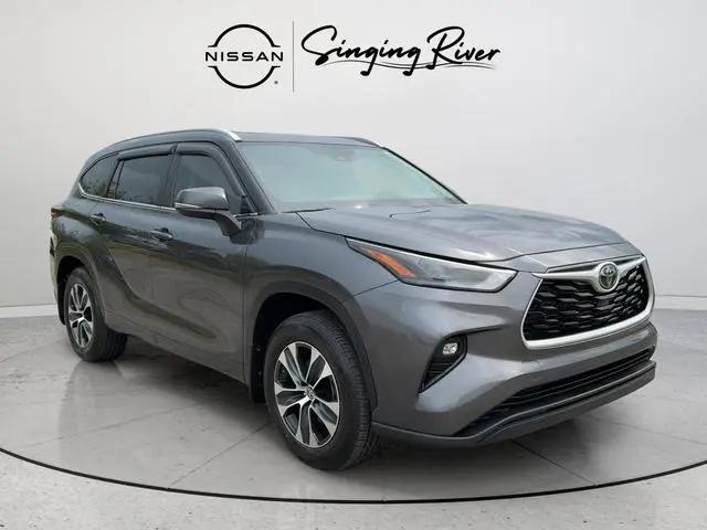 2024 Toyota Highlander XLE for sale in Florence, AL