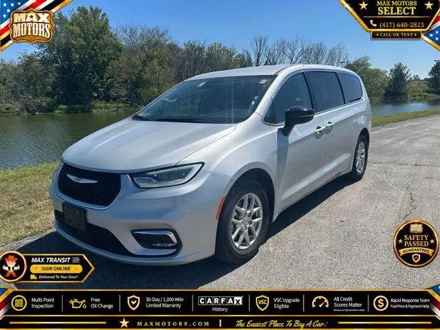 2024 Chrysler Pacifica Touring L for sale in Nevada, MO