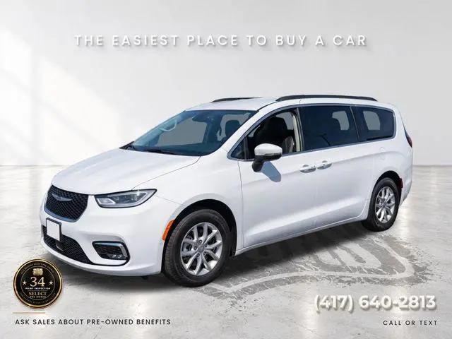 2024 Chrysler Pacifica Touring L for sale in Nevada, MO