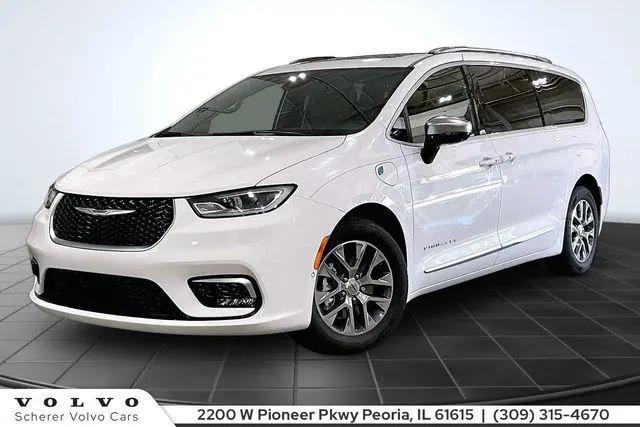 2025 Chrysler Pacifica Hybrid Pinnacle for sale in Peoria, IL