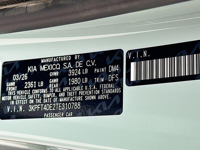 2026 Kia K4 LXS