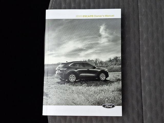 2020 Ford Escape SE