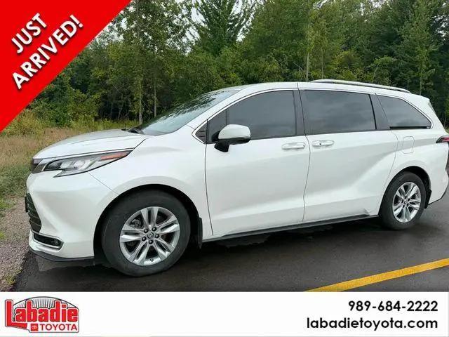 2023 Toyota Sienna LE for sale in Bay City, MI