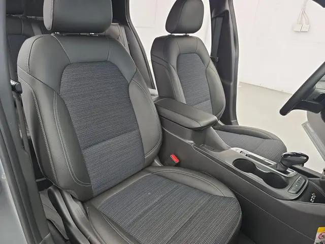 2025 Buick NV Preferred FWD