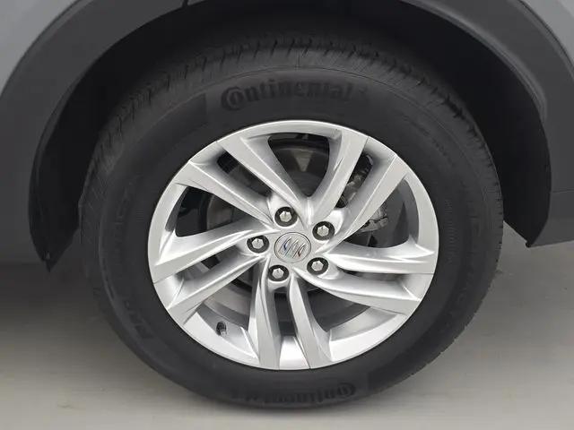 2025 Buick NV Preferred FWD