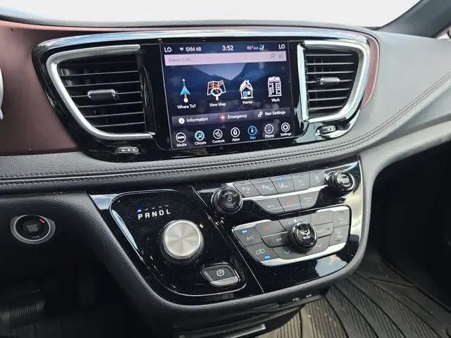 2020 Chrysler Pacifica 35th Anniversary Limited