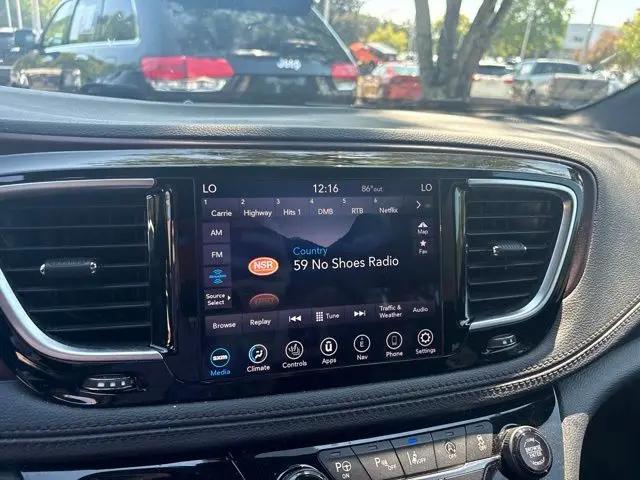 2020 Chrysler Pacifica 35th Anniversary Limited