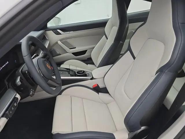 2026 Porsche 911 Carrera 4S