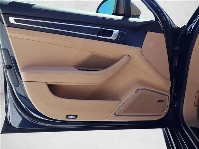 2023 Porsche Panamera Platinum Edition