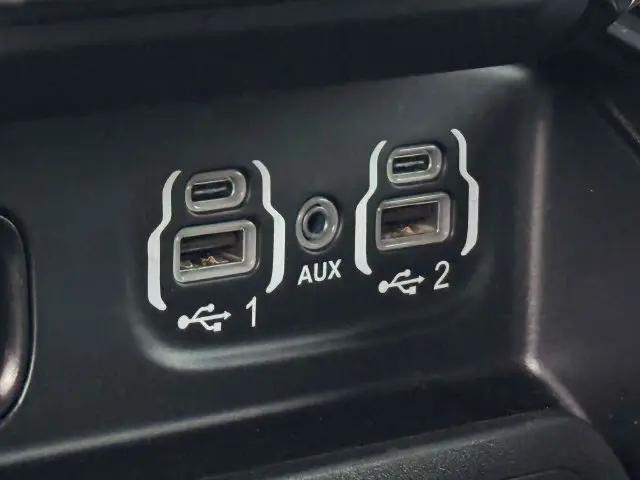 2023 Ram 1500 Laramie Crew Cab 4x4 57 Box