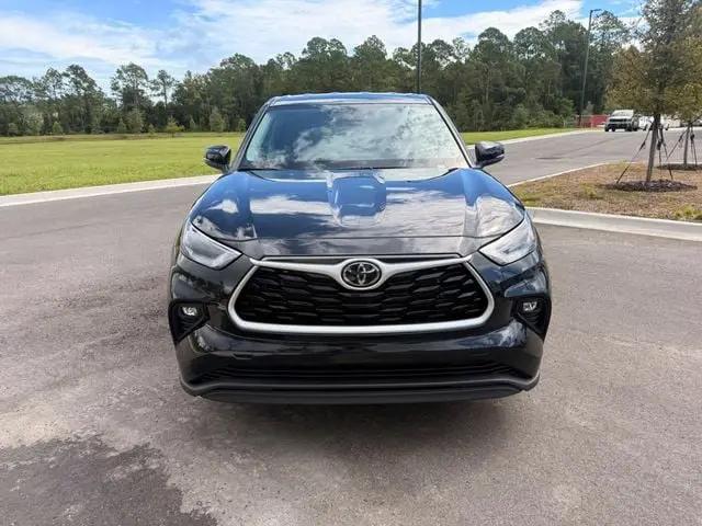 2025 Toyota Highlander LE