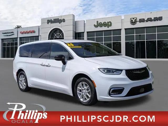 2025 Chrysler Pacifica Select for sale in Ocala, FL