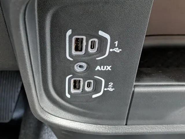 2026 Ram 3500 Tradesman/Big Horn