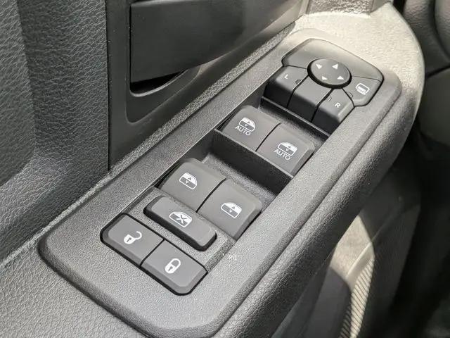2026 Ram 3500 Tradesman/Big Horn