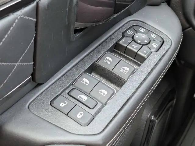 2026 Ram 3500 Limited Crew Cab 4x4 8 Box