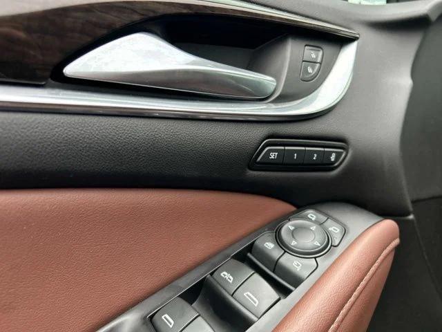 2021 Buick Enclave AWD Avenir