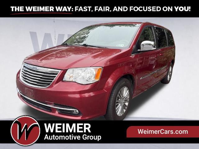 2016 Chrysler Town & Country Touring-L for sale in Moorefield, WV
