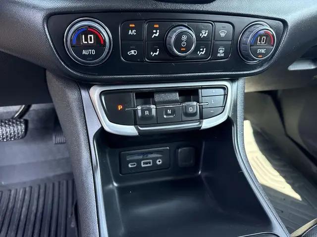 2023 GMC Terrain FWD SLT