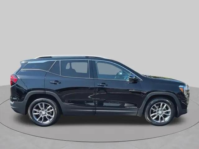 2023 GMC Terrain FWD SLT