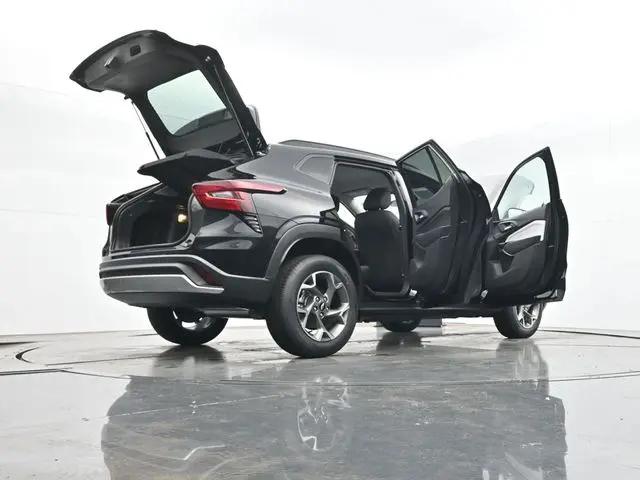 2026 Chevrolet Trax FWD LT