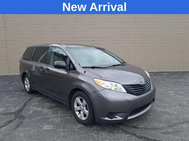2013 Toyota Sienna L V6 7 Passenger for sale in Highland, IN