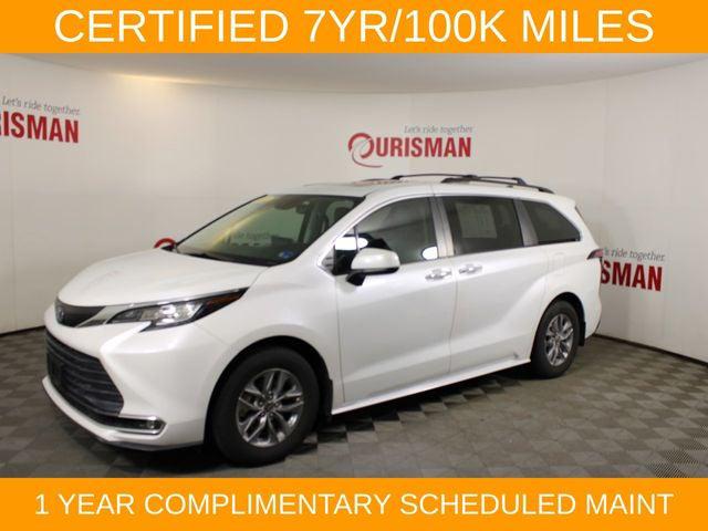 2022 Toyota Sienna XLE 8 Passenger