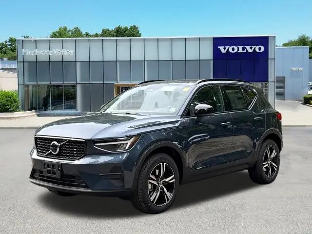 2026 Volvo XC40 Core, B5 AWD Gas mild hybrid, Dark for sale in Wappingers Falls, NY