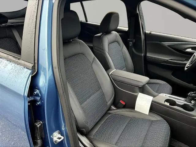 2026 Buick NV Preferred FWD