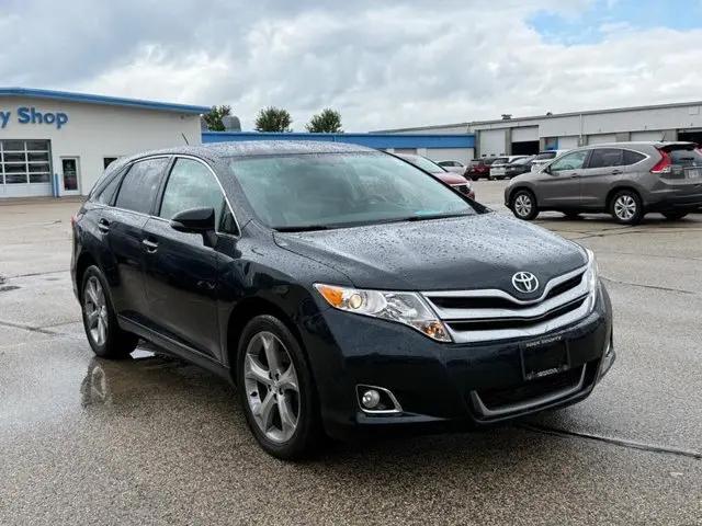 2013 Toyota Venza LE V6 for sale in Janesville, WI