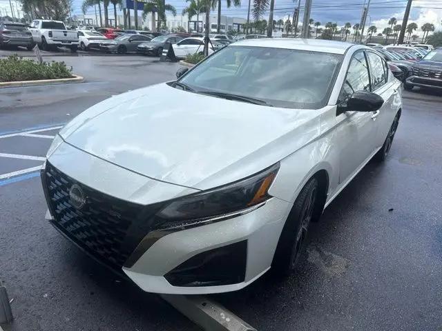 2024 Nissan Altima SR FWD for sale in Hialeah, FL