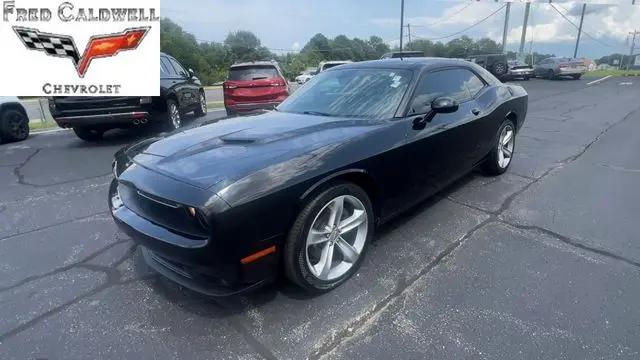 2015 Dodge Challenger SXT