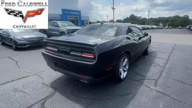 2015 Dodge Challenger SXT