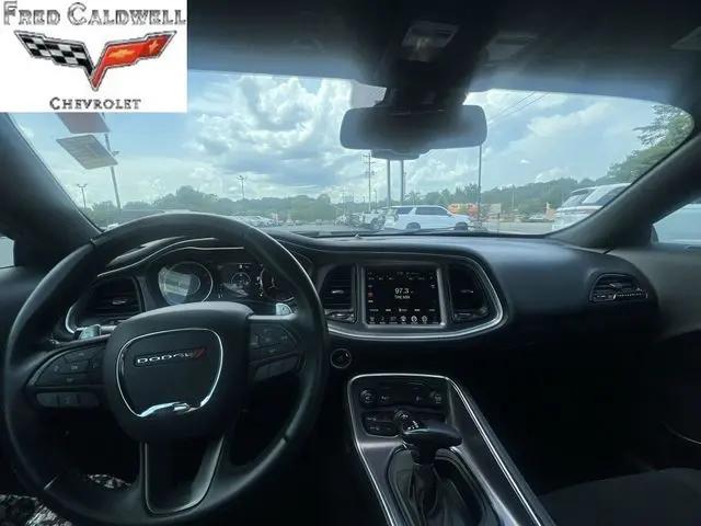 2015 Dodge Challenger SXT