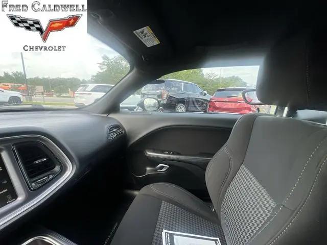 2015 Dodge Challenger SXT