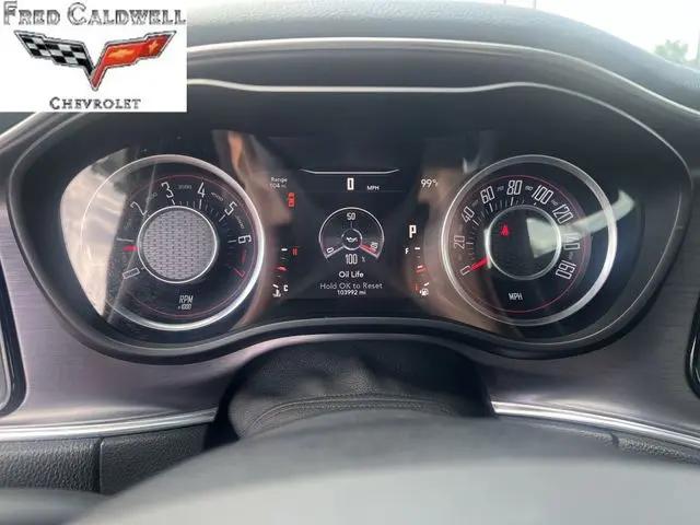 2015 Dodge Challenger SXT