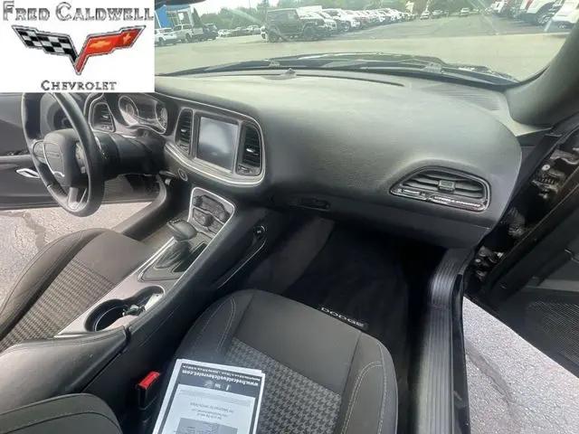 2015 Dodge Challenger SXT