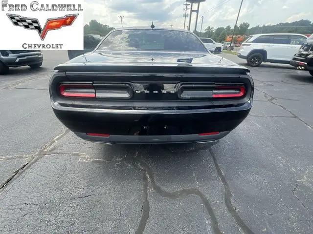 2015 Dodge Challenger SXT