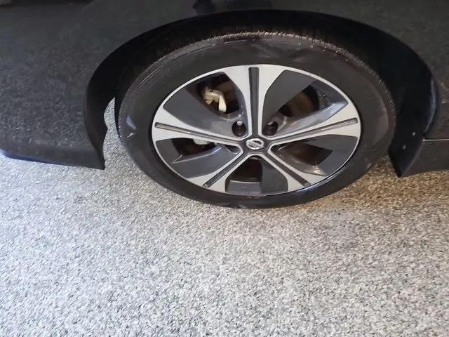 2021 Nissan LEAF SL PLUS 62 kWh