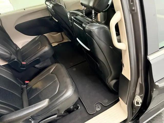 2018 Chrysler Pacifica Touring L Plus
