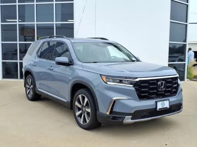 2024 Honda Pilot Touring for sale in Springfield, IL