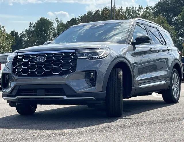 2027 Ford Explorer Platinum