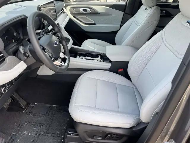 2027 Ford Explorer Platinum