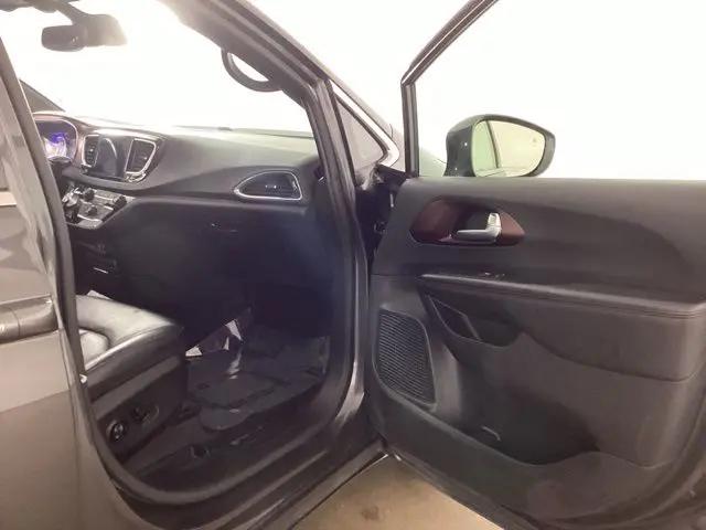2019 Chrysler Pacifica 35th Anniversary Touring L Plus