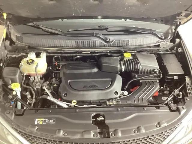 2019 Chrysler Pacifica 35th Anniversary Touring L Plus