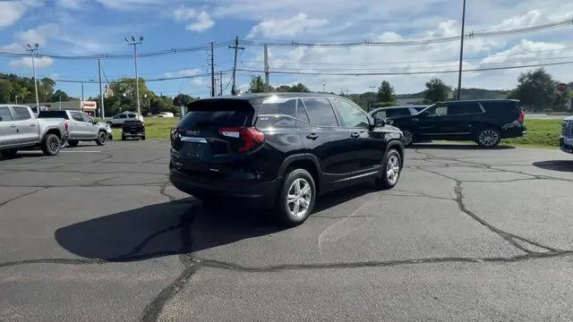 2024 GMC Terrain AWD SLE