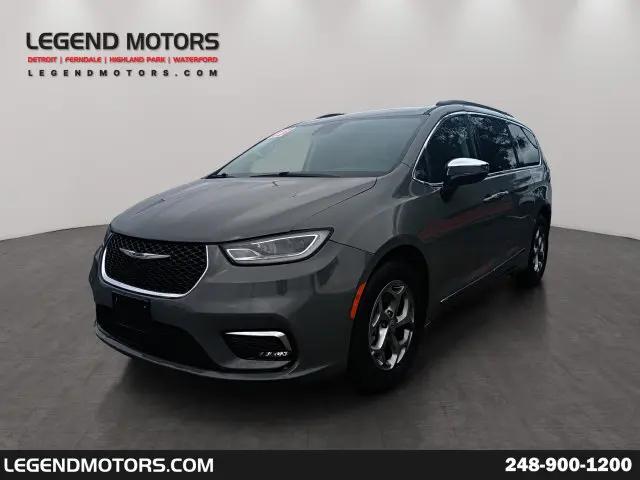 2023 Chrysler Pacifica Limited for sale in Waterford, MI